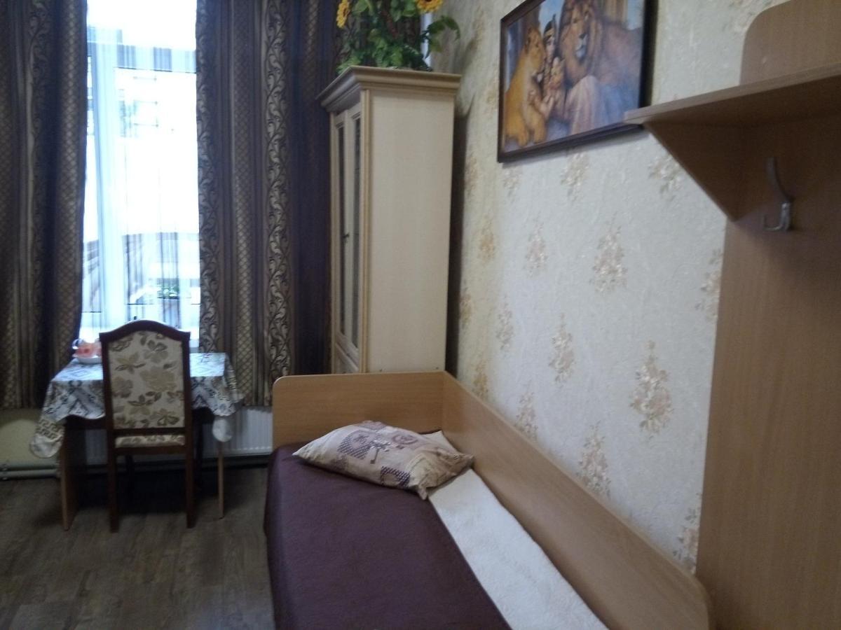Hotel As 1 Uzjhorod Eksteriør billede