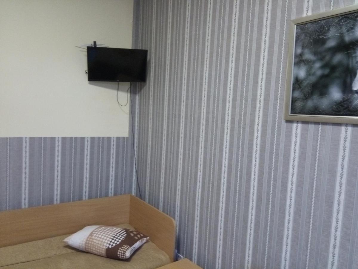 Hotel As 1 Uzjhorod Eksteriør billede