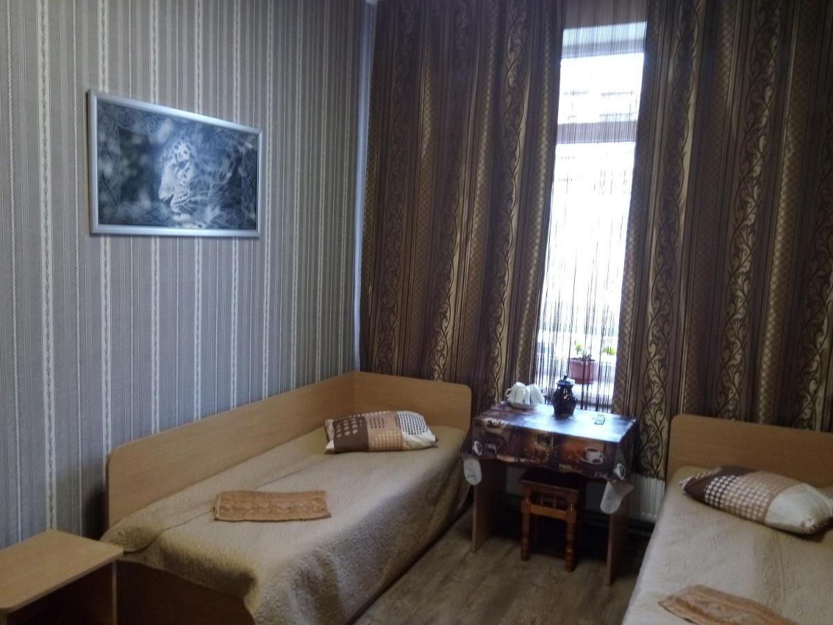 Hotel As 1 Uzjhorod Eksteriør billede